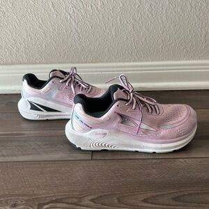 Altra Paradigm 6 Women’s 6.5 Orchid Zero Drop Running Shoe